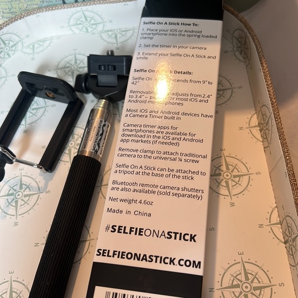 Selfie stick New in Box - Picture 2 of 4